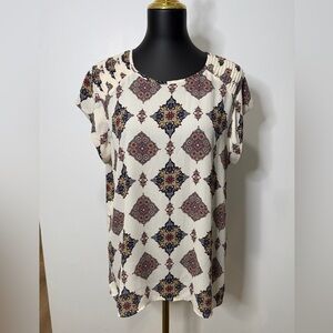 DR2 Cream and Navy Patterned Blouse